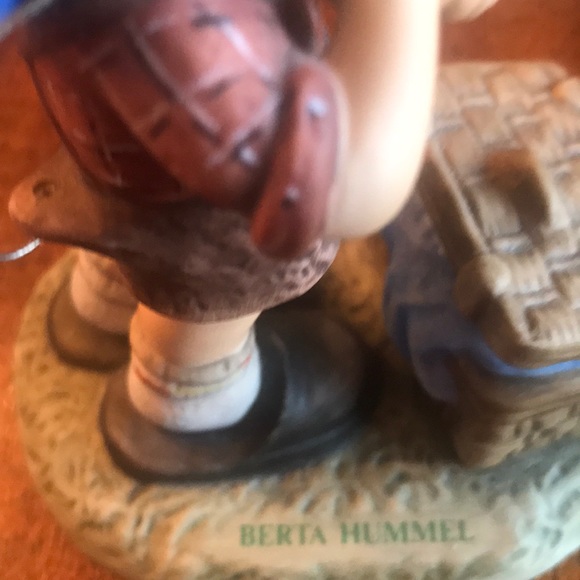 Berta Goebel “Fishing for Trouble” - Picture 4 of 8